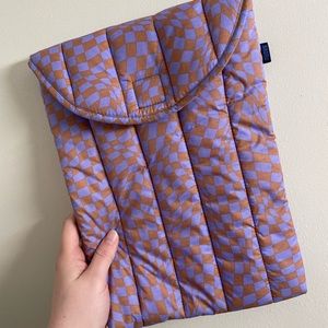 Baggu Puffy Laptop Sleeve 13” in Lavender Trippy Checker